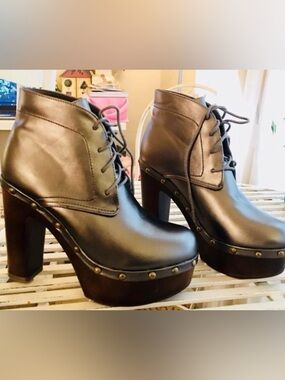 Bella Marie Women Bootie